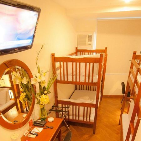 Townhouse Oak Avitel Hotel Near Osmena Highway, Pnr Pasay Station, Metro Manila Makati City Eksteriør bilde
