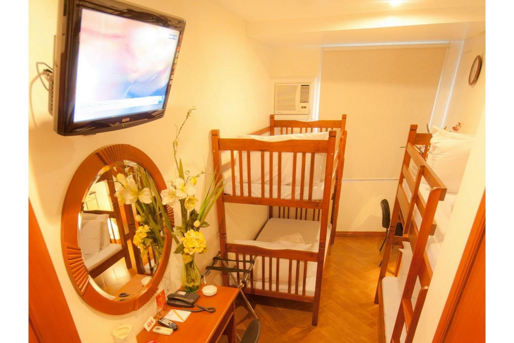 Townhouse Oak Avitel Hotel Near Osmena Highway, Pnr Pasay Station, Metro Manila Makati City Eksteriør bilde
