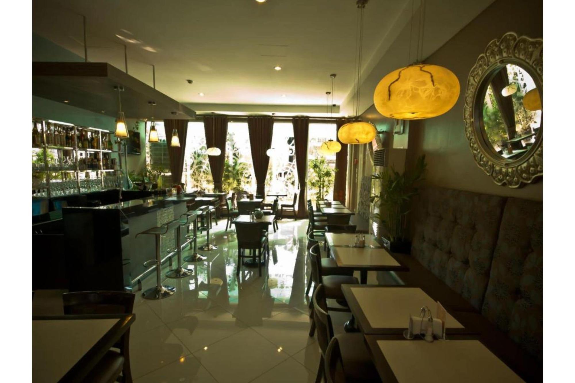 Townhouse Oak Avitel Hotel Near Osmena Highway, Pnr Pasay Station, Metro Manila Makati City Eksteriør bilde