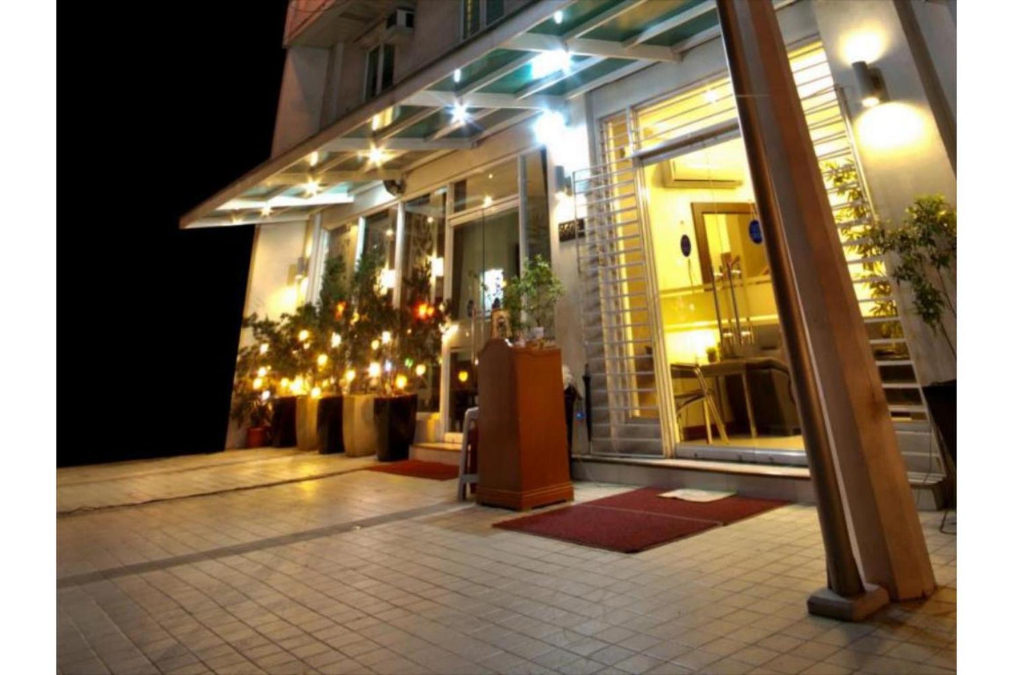 Townhouse Oak Avitel Hotel Near Osmena Highway, Pnr Pasay Station, Metro Manila Makati City Eksteriør bilde