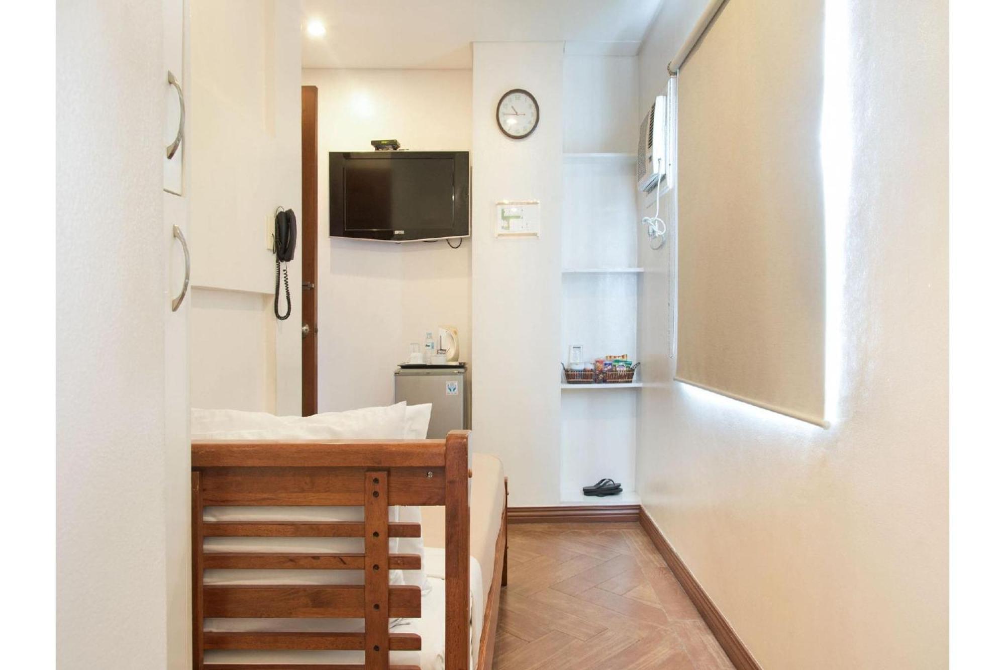 Townhouse Oak Avitel Hotel Near Osmena Highway, Pnr Pasay Station, Metro Manila Makati City Eksteriør bilde